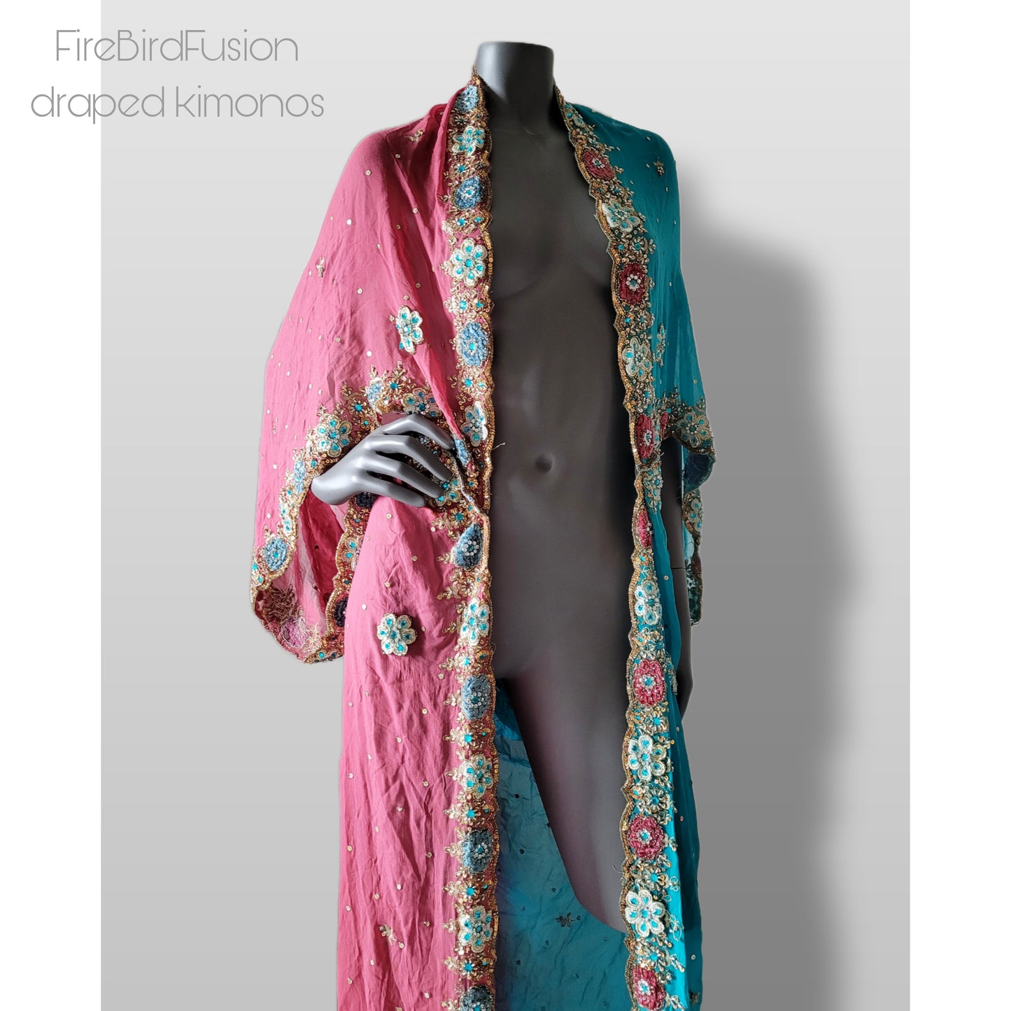 Luxurious draped kimono in pink and blue with elaborated hand embellishment in blonze, velvet appliques and crystal glass rhinestones (XL)