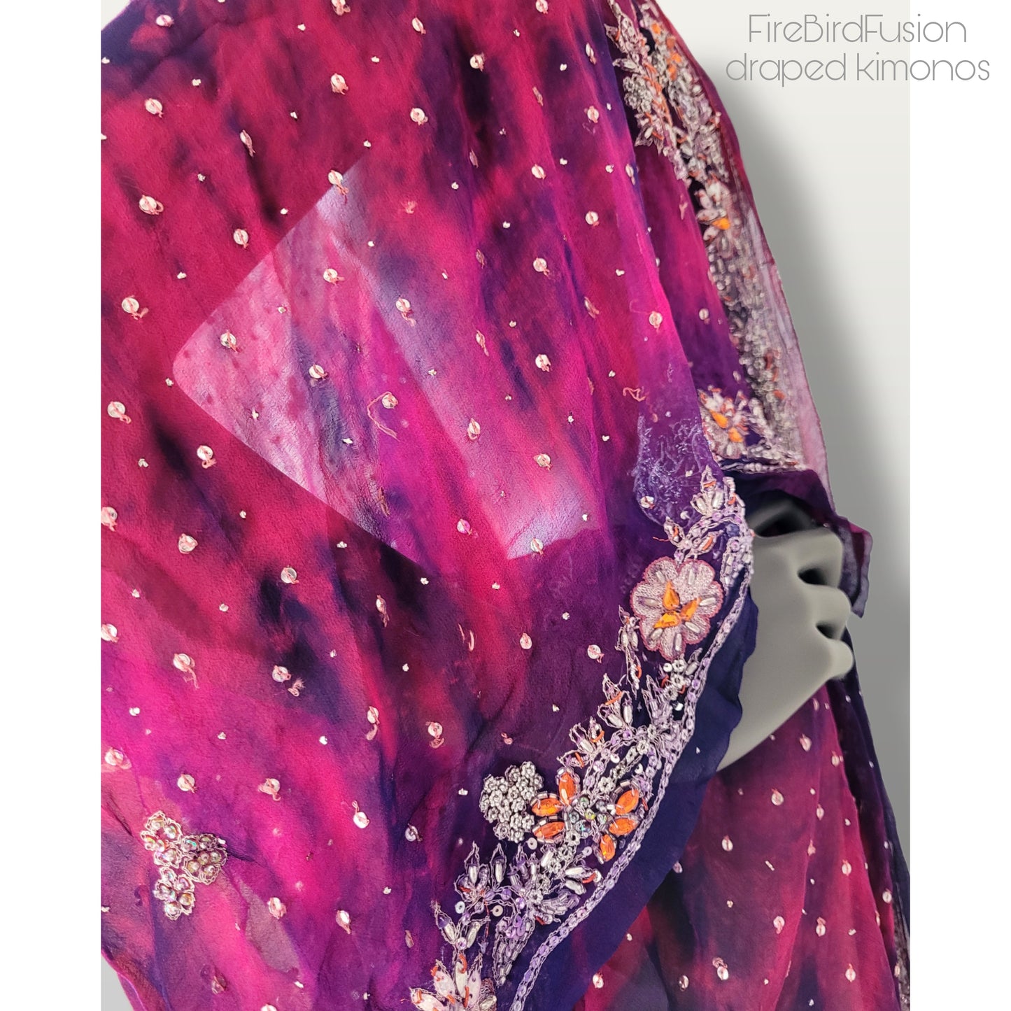 Luxurious draped kimono in pure silk, hand dyed batik in fucshia and purple with stunning embroidery (L-XL)