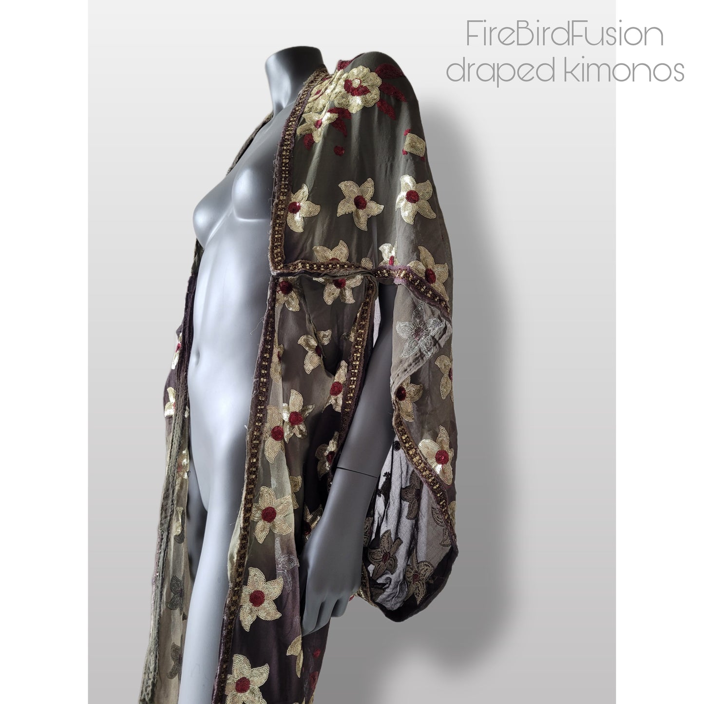Draped ombre kimono with elaborated hand embrodery in warm silver and wine red (M)