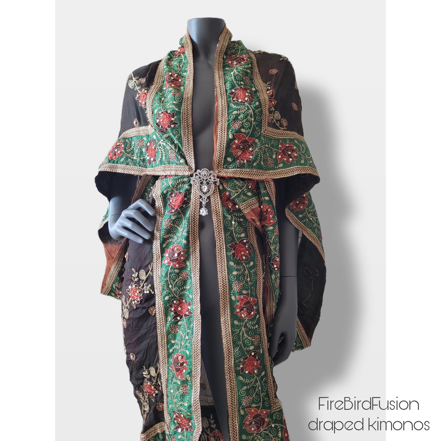 Short draped kimono in brown and rusty brown with broad embroidered trim in green (M)