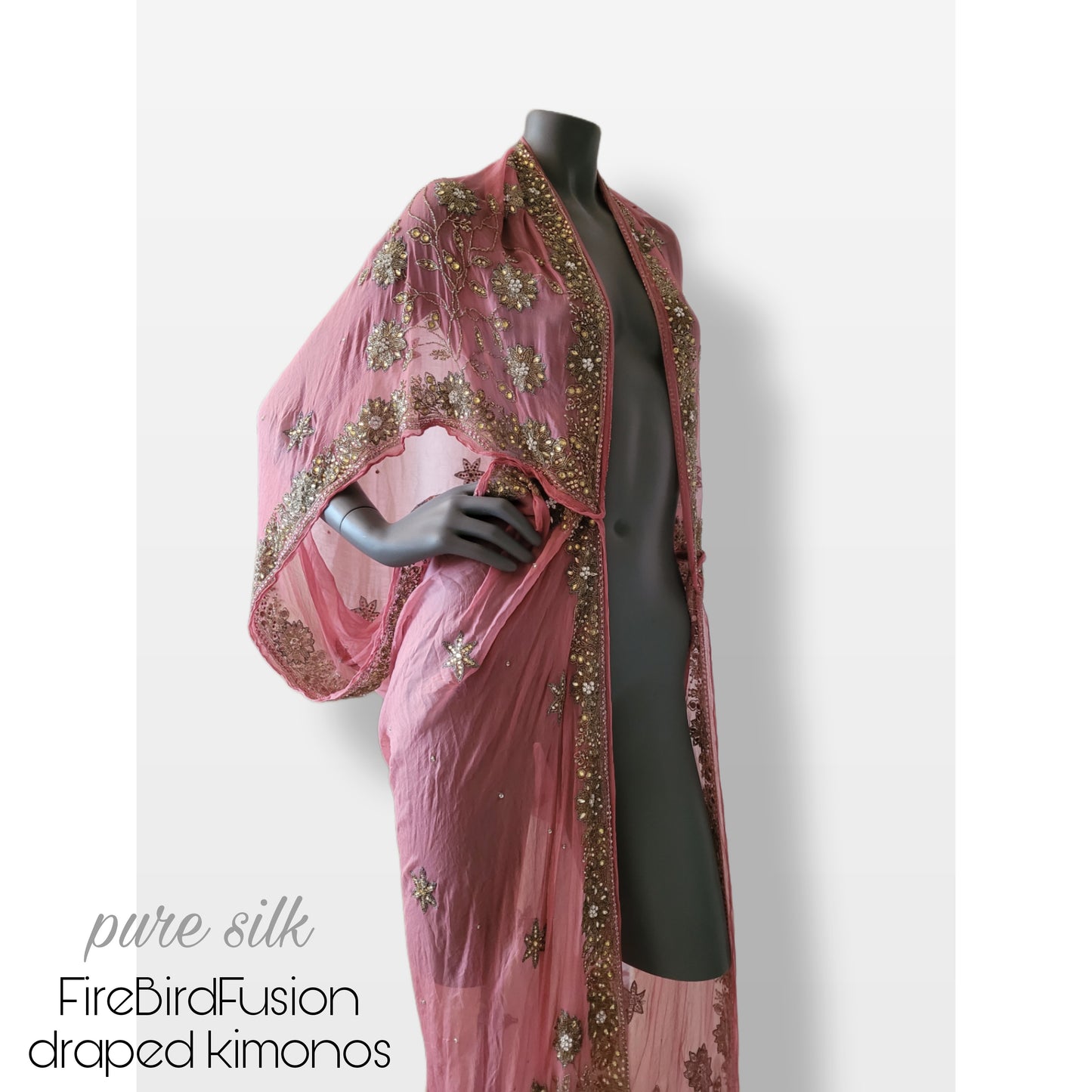 Luxurious draped kimono in pure silk, in dusty pink with stunning glass bead embroidery (XL)
