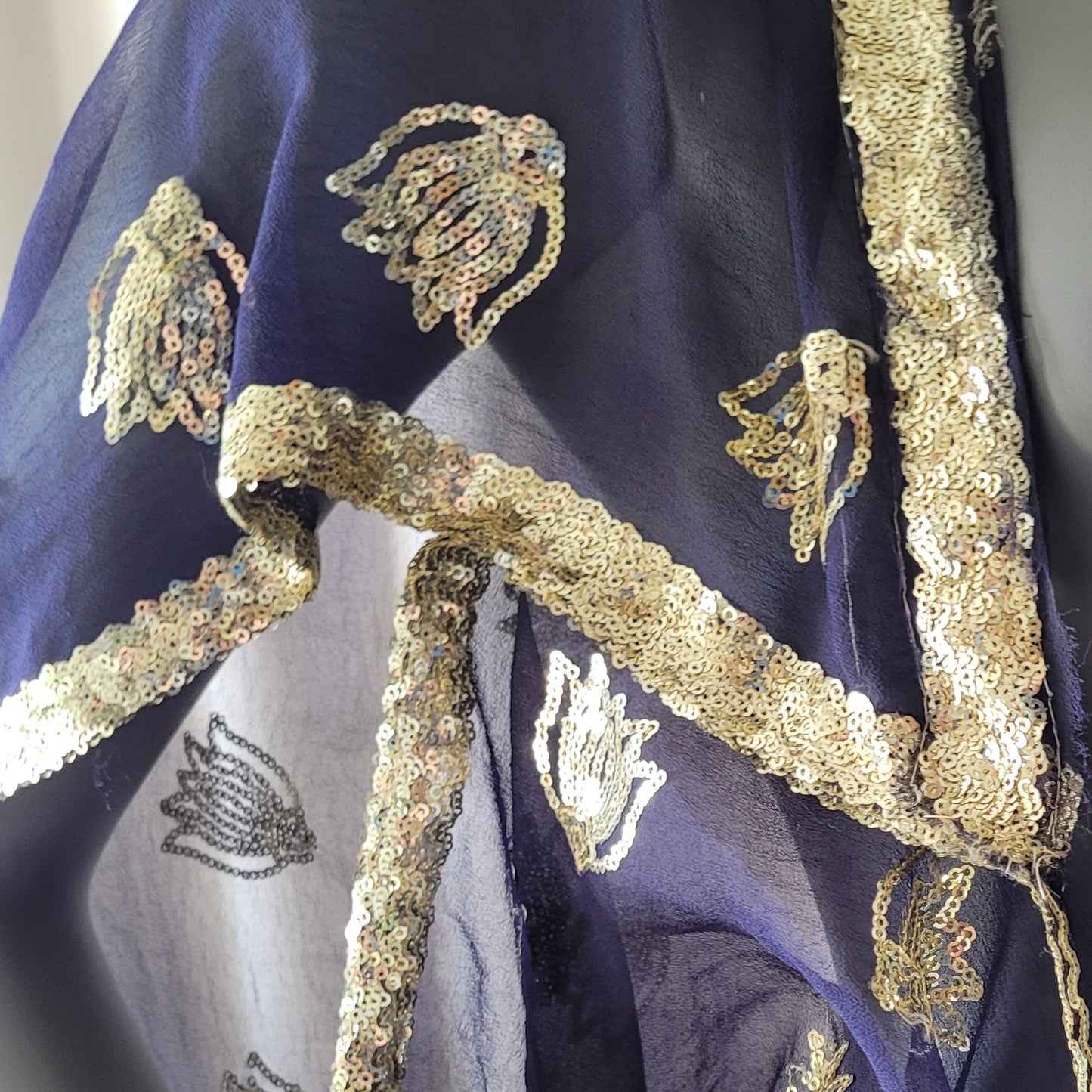 Draped kimono in dark marine blue with golden embroidery (S-M)