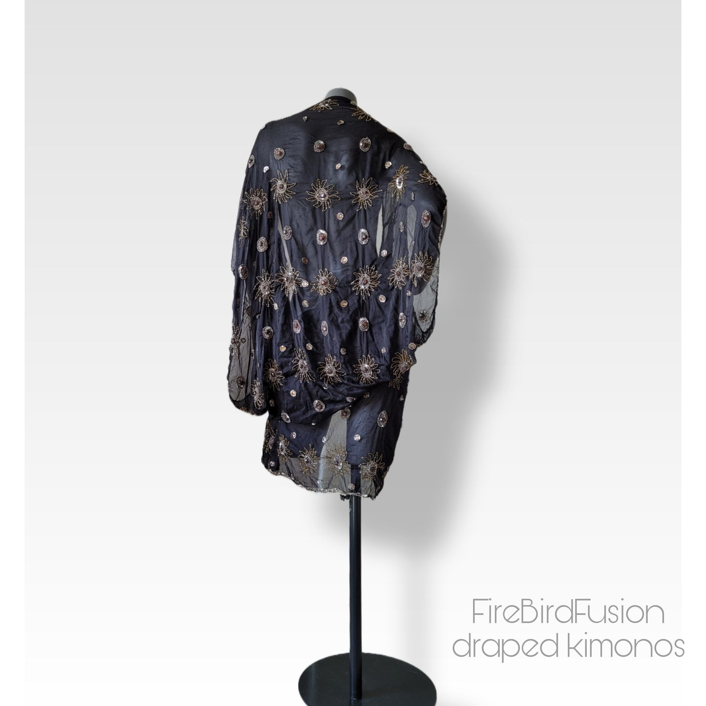Draped short kimono in black with golden embroidery (S)