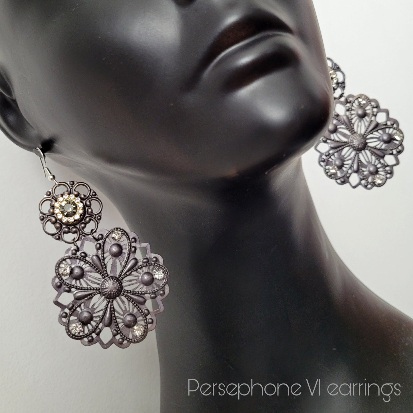 Deusa ex Machina collection: The Persephone earrings