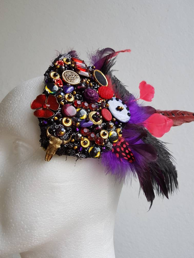 The Harlequin Collection: the Harlequin Bull's Eye hair ornament