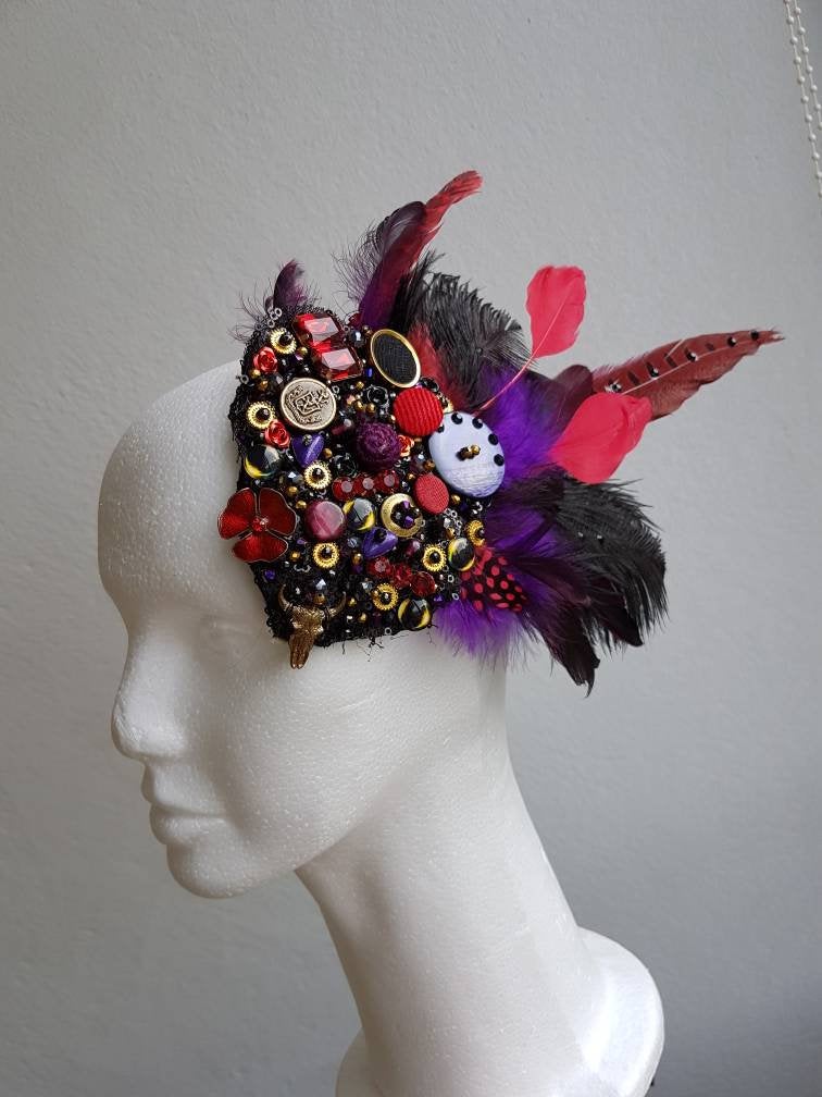 The Harlequin Collection: the Harlequin Bull's Eye hair ornament