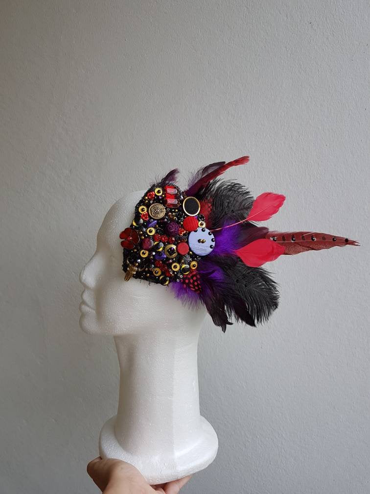 The Harlequin Collection: the Harlequin Bull's Eye hair ornament