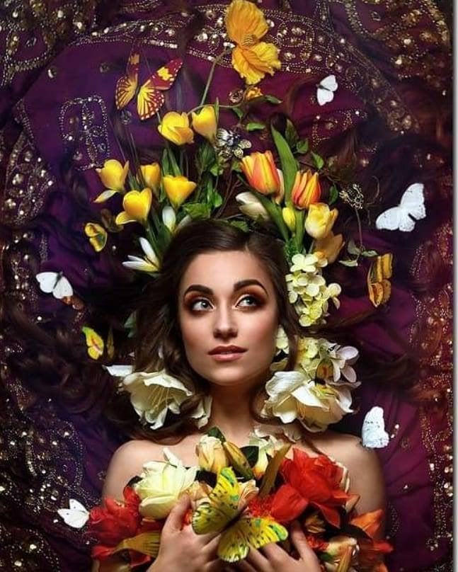 The Prima Vera Hair Flower