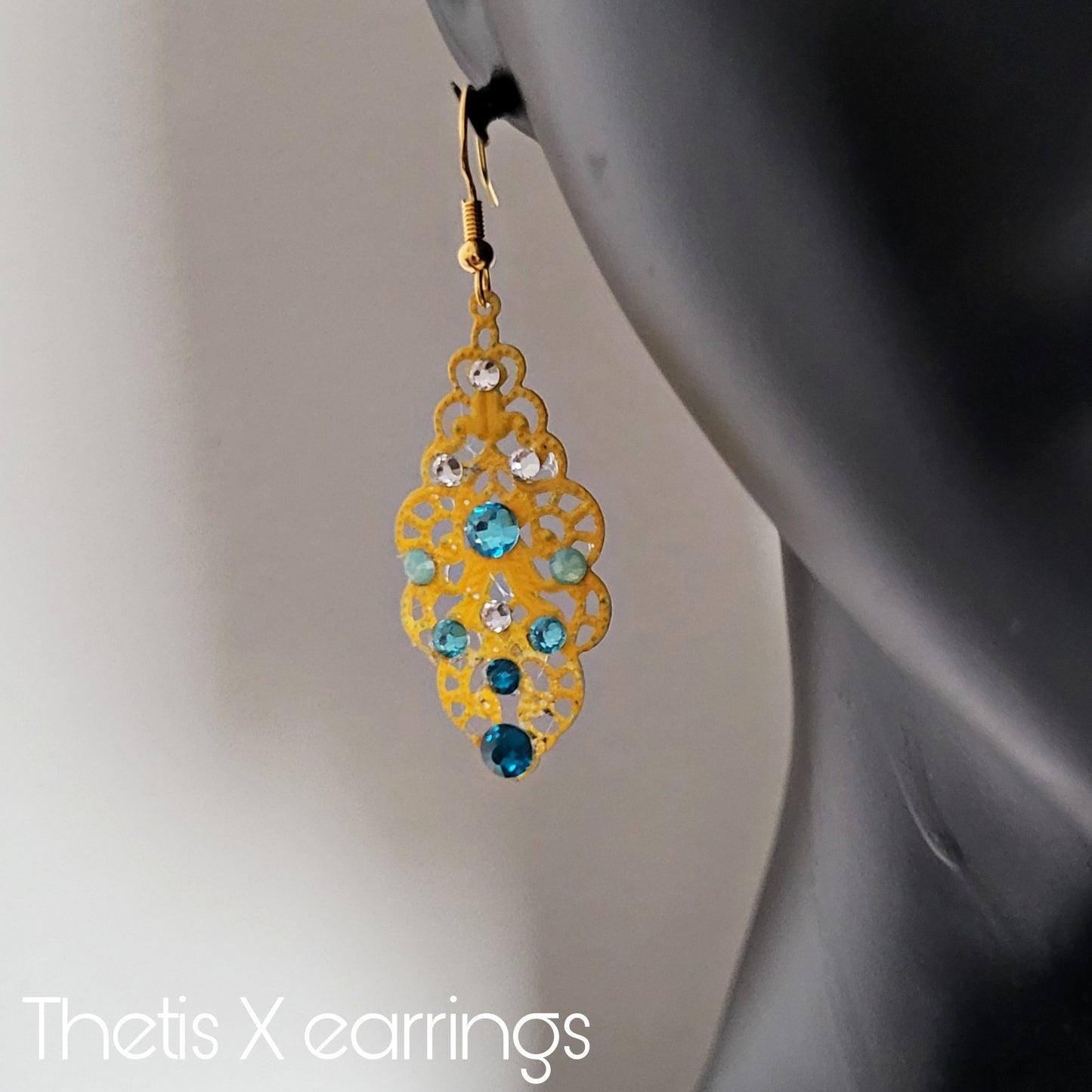 Deusa ex Machina collection: The Thetis earrings