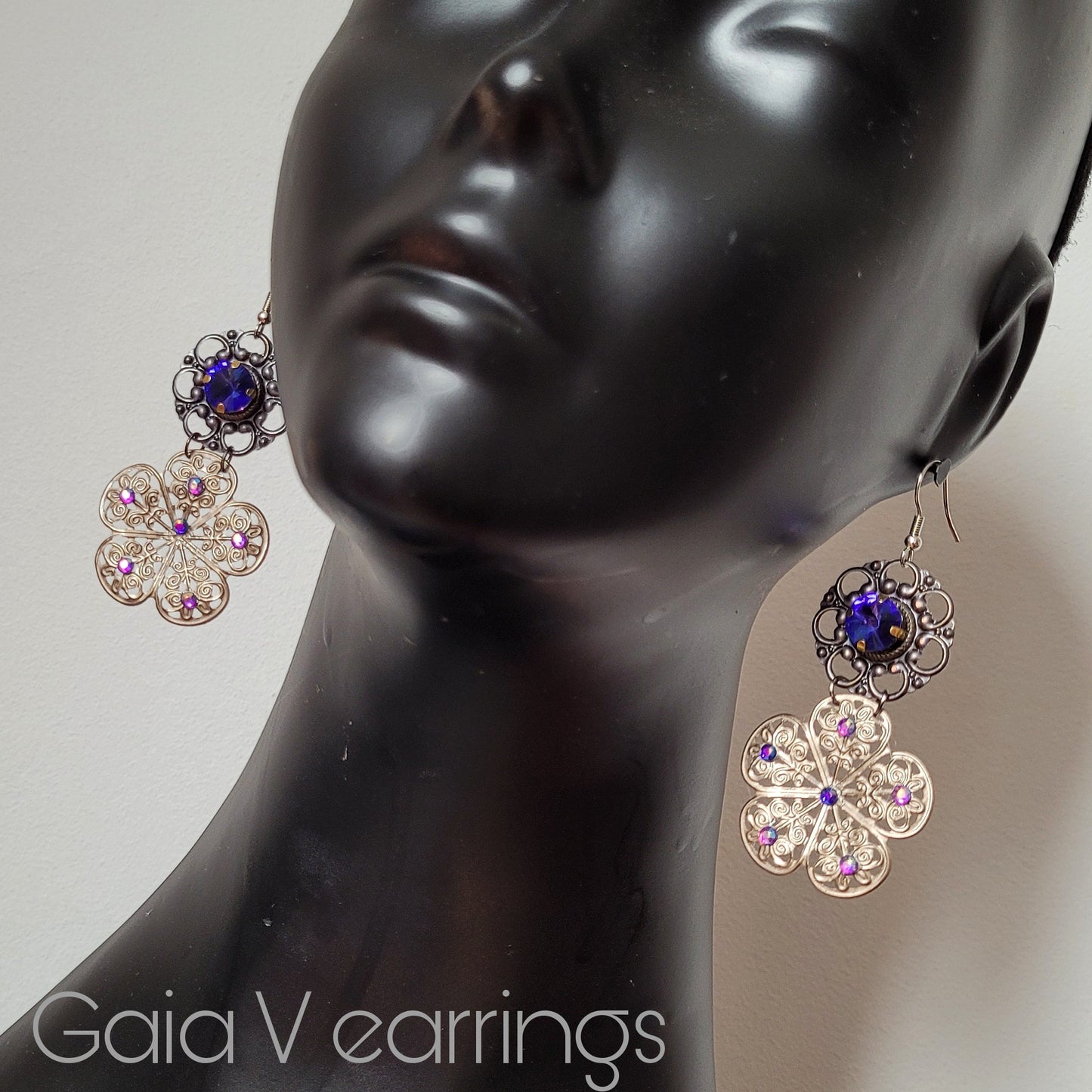 Deusa ex Machina collection: The Gaia earrings