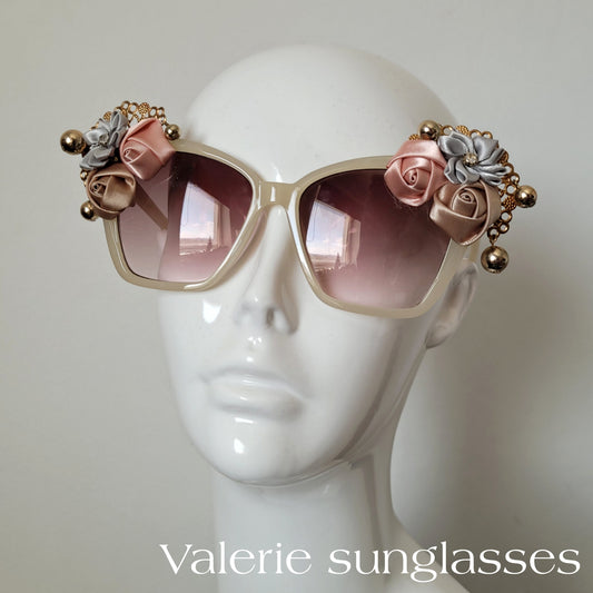 Á vallians coeurs riens impossible Collection: The Valerie sunglasses