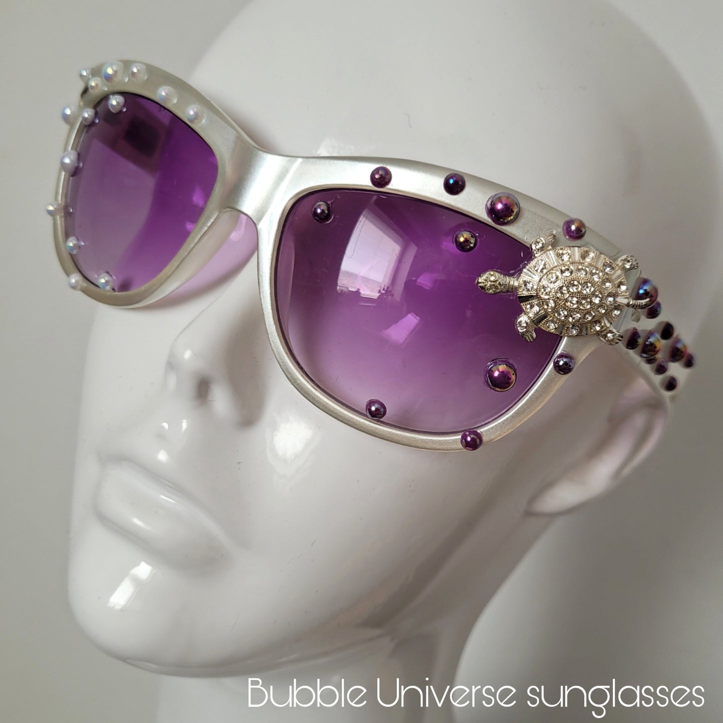 Shifting Depths collection: the Bubble Universe sunglasses