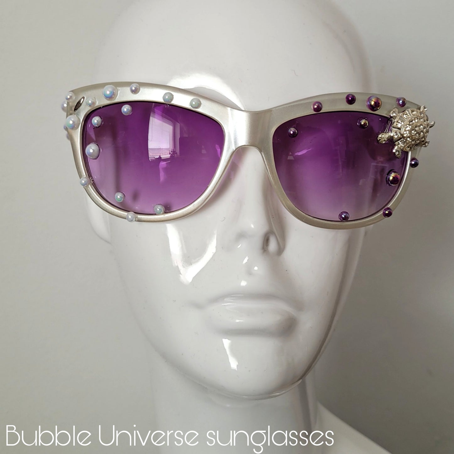 Shifting Depths collection: the Bubble Universe sunglasses