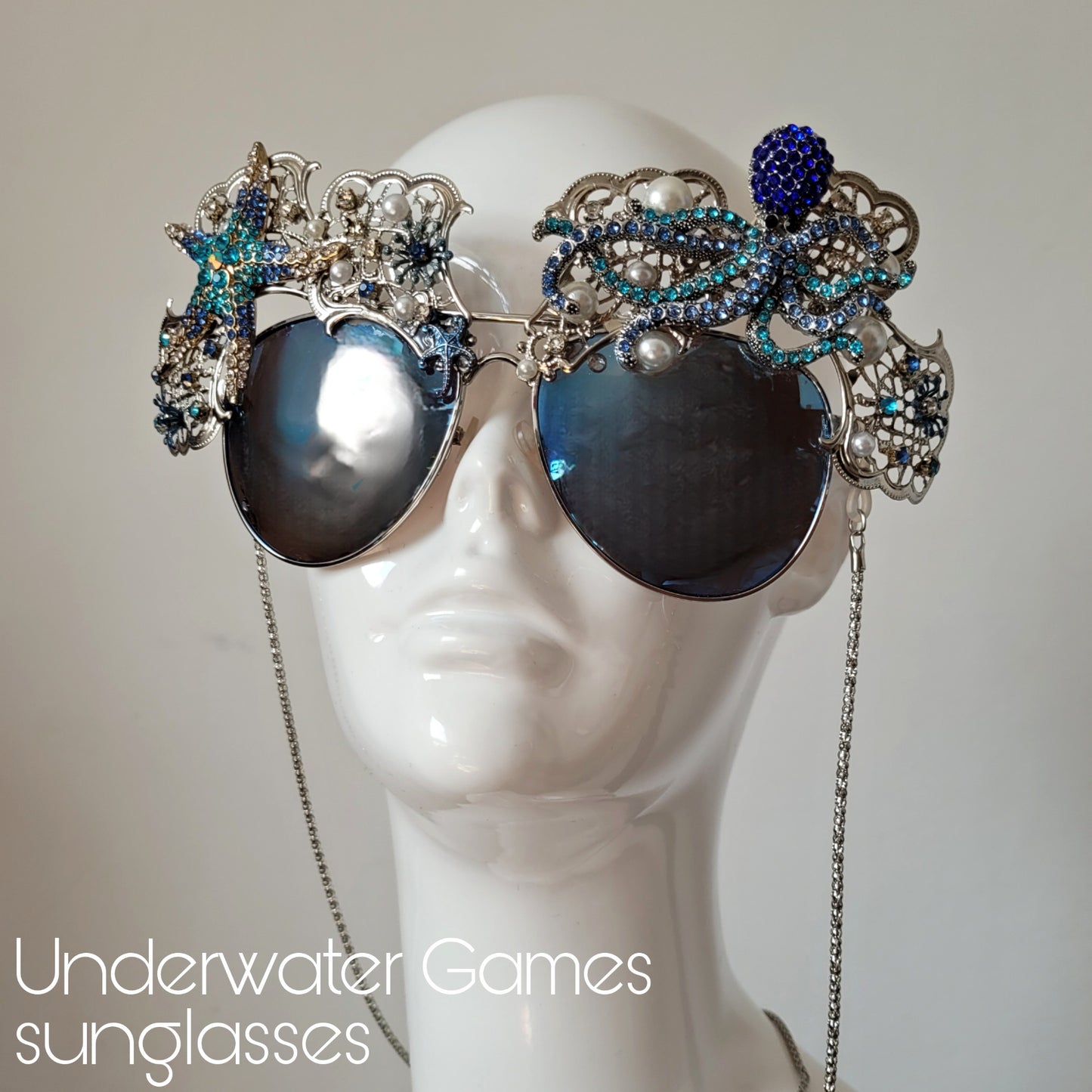 Shifting Depths collection: the Underwater Games showpiece sunglasses