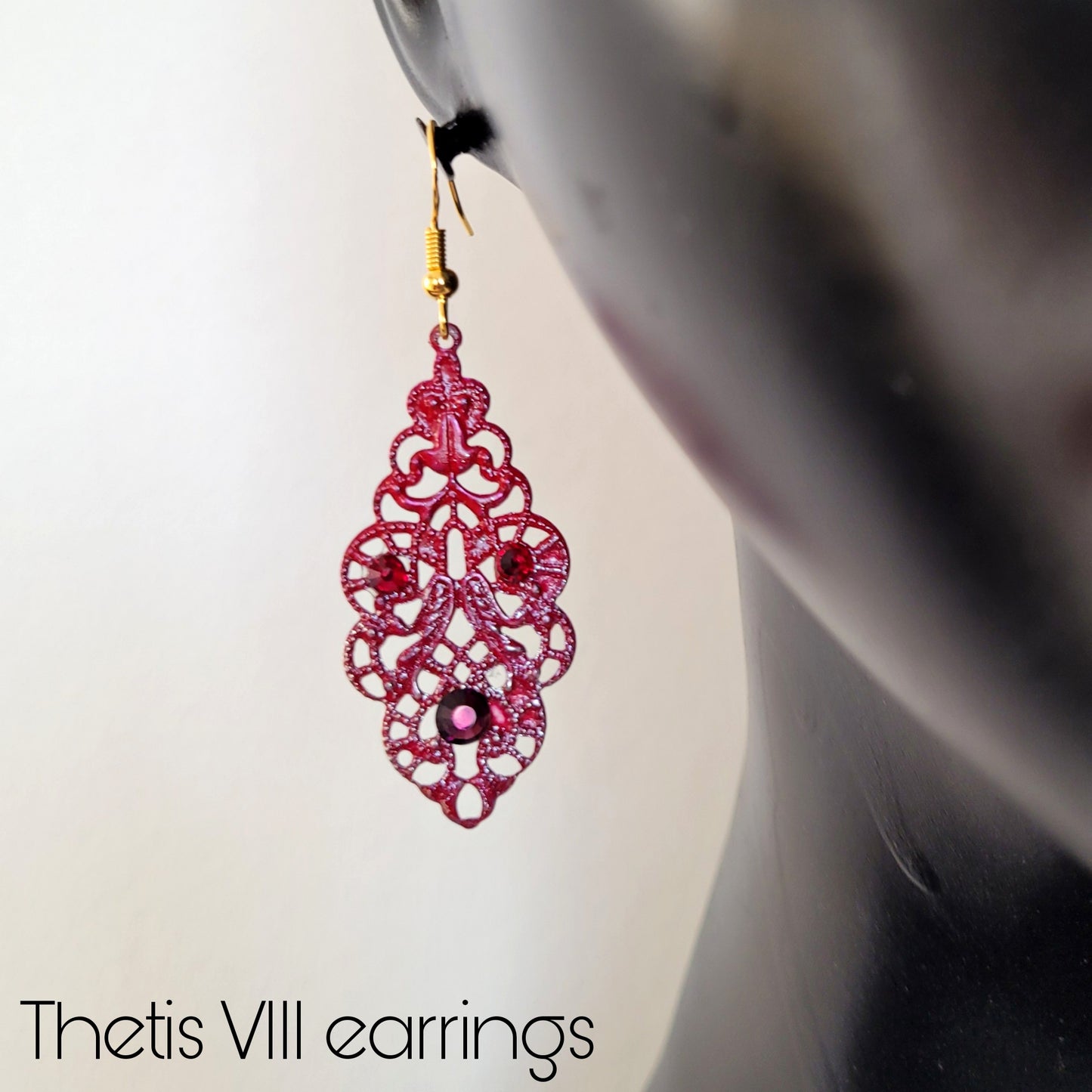 Deusa ex Machina collection: The Thetis earrings