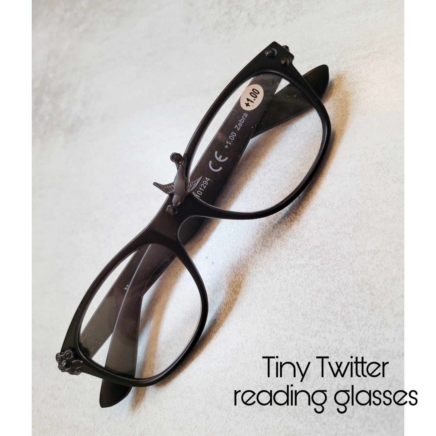 The Tiny Twitter reading glasses, limited edition unisex model (+1,0)