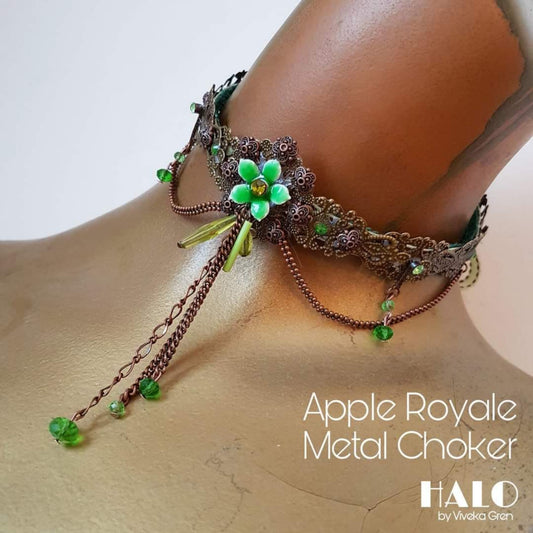 Shades of Apple sustainable mini collection: the Apple Royale metal choker