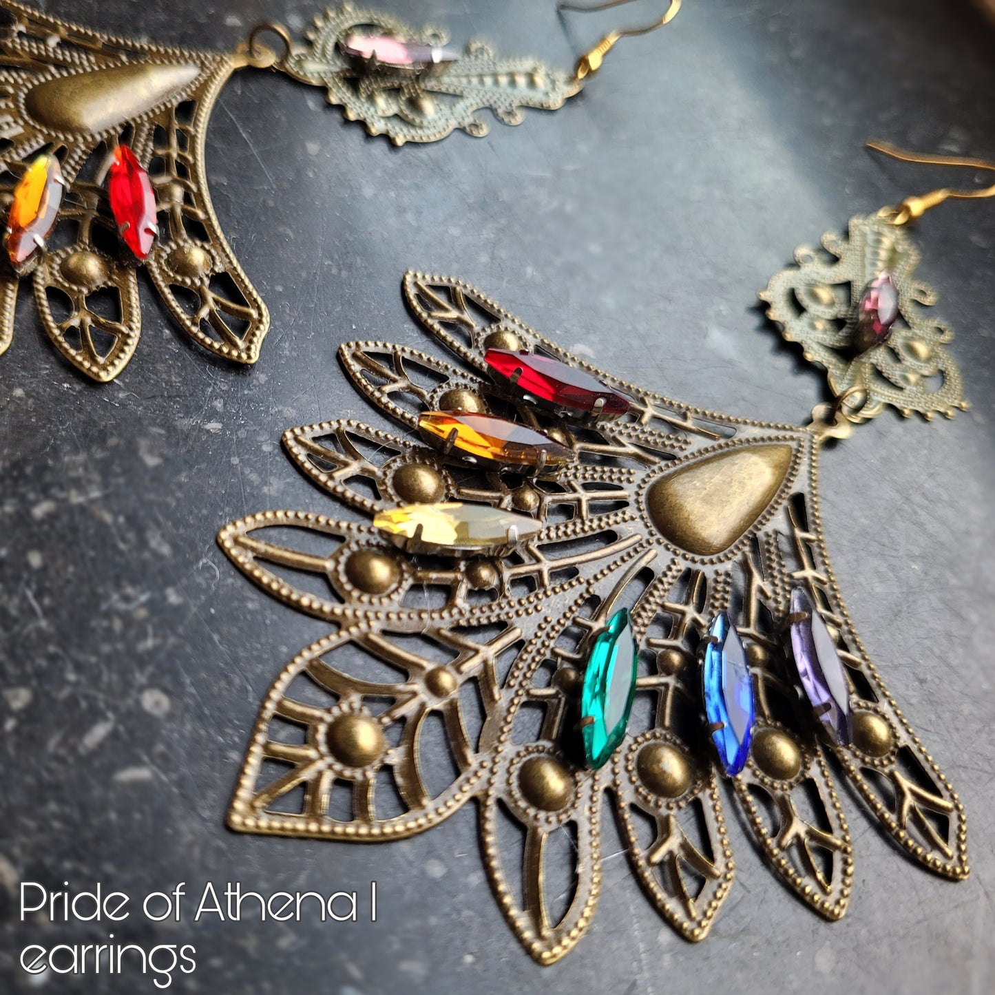 Deusa ex Machina collection: The Pride of Athena earrings