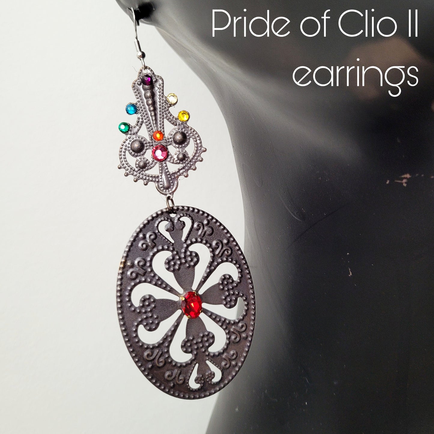 Deusa ex Machina collection: The Pride of Clio earrings