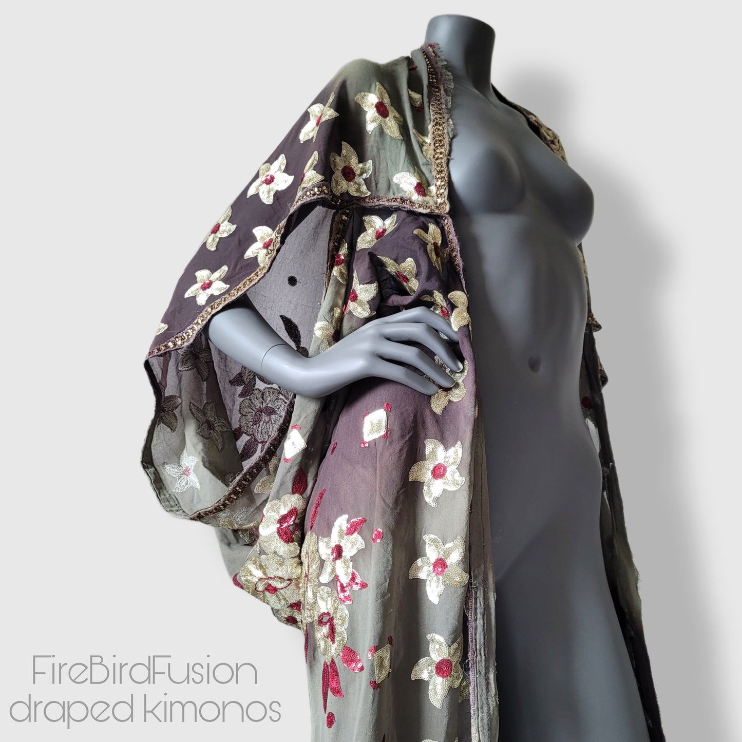 Draped ombre kimono with elaborated hand embrodery in warm silver and wine red (M)