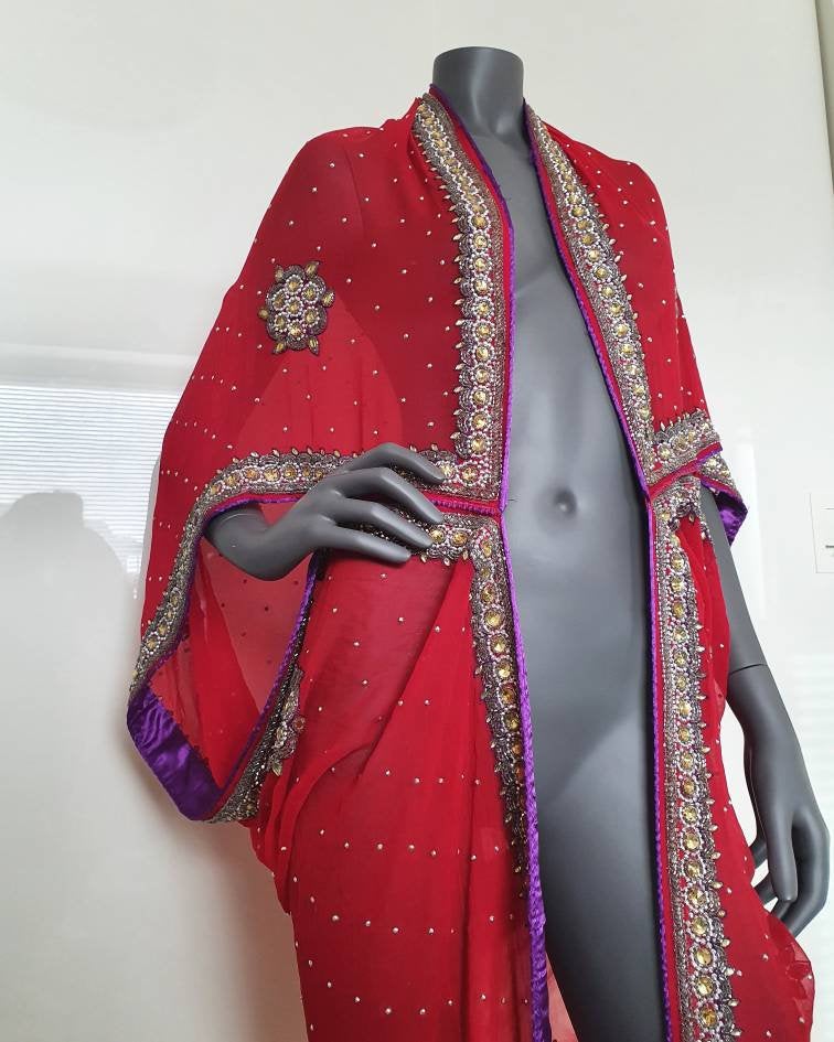 Draped kimono, red with elaborated hand embrodery and with pale golden glass beads and purple lined trim (L-XL)